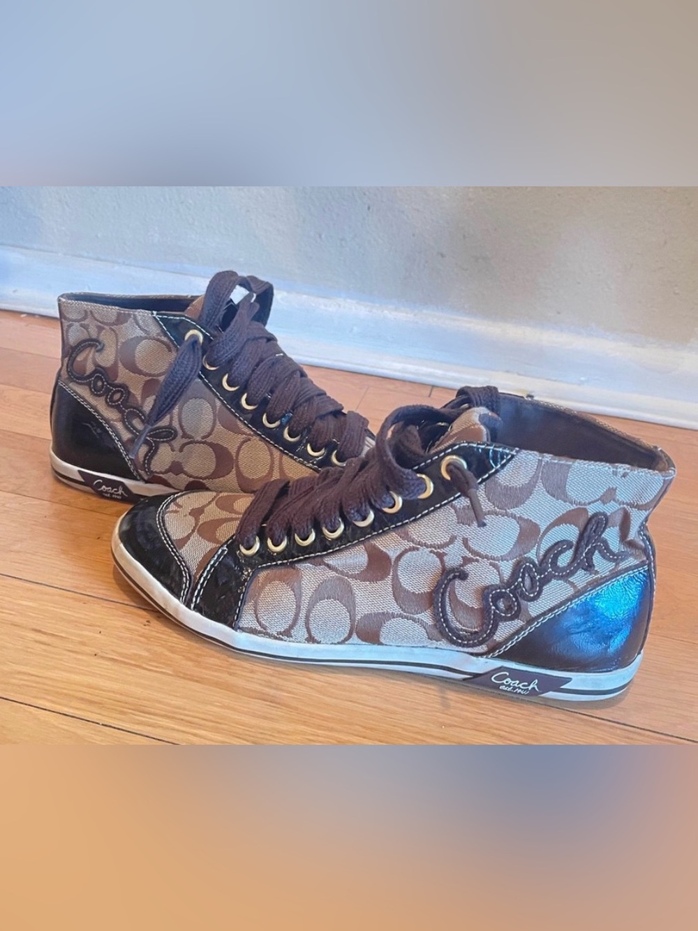 Coach Brown Signature High-Top Sneakers with Dark Brown Trim size 8.5